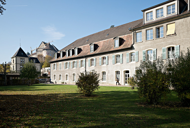 Ecole - extérieur