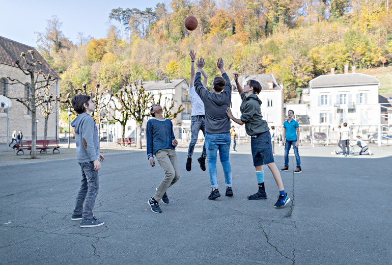 Ecole - pause de midi