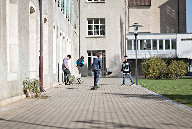 Ecole - pause de midi